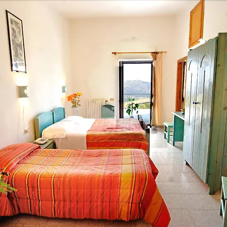 S'enis Monte Maccione Otel