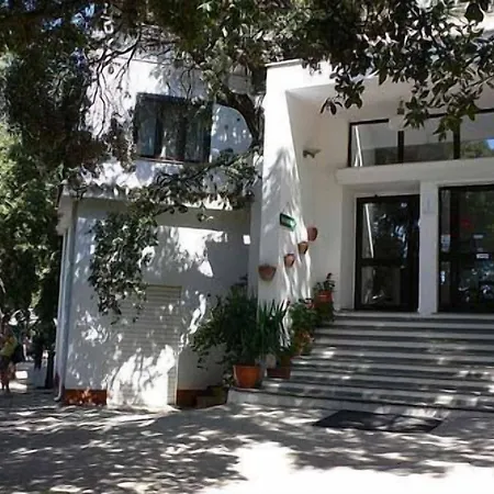 Ξενοδοχείο S'enis Monte Maccione 3*