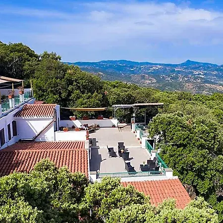 S'enis Monte Maccione Hotel 3*