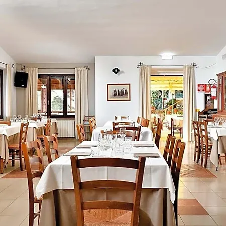 S'enis Monte Maccione Hotel 3*
