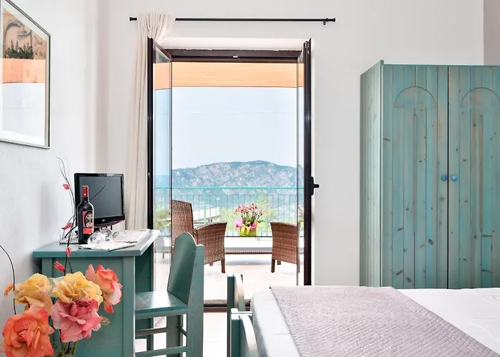 Hotel S'enis Monte Maccione