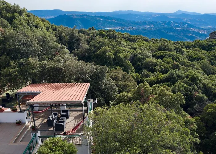 Hotel S'enis Monte Maccione 3*