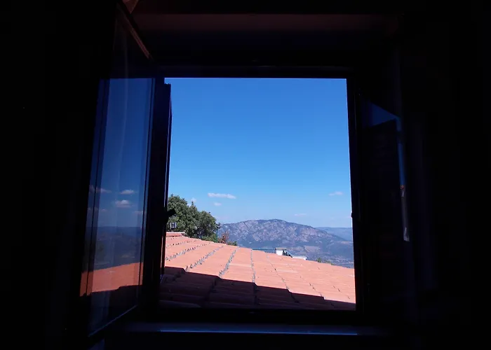 S'enis Monte Maccione Hotel 3*