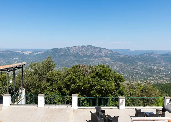 Hotel S'enis Monte Maccione 3*